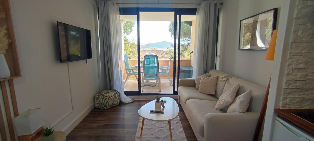 Chez Adriana Studio Vue Mer Avec Piscine กรีโมด์ ภายนอก รูปภาพ